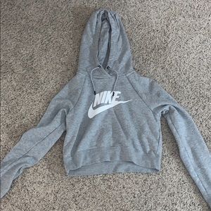 nike crop top sweatshirt